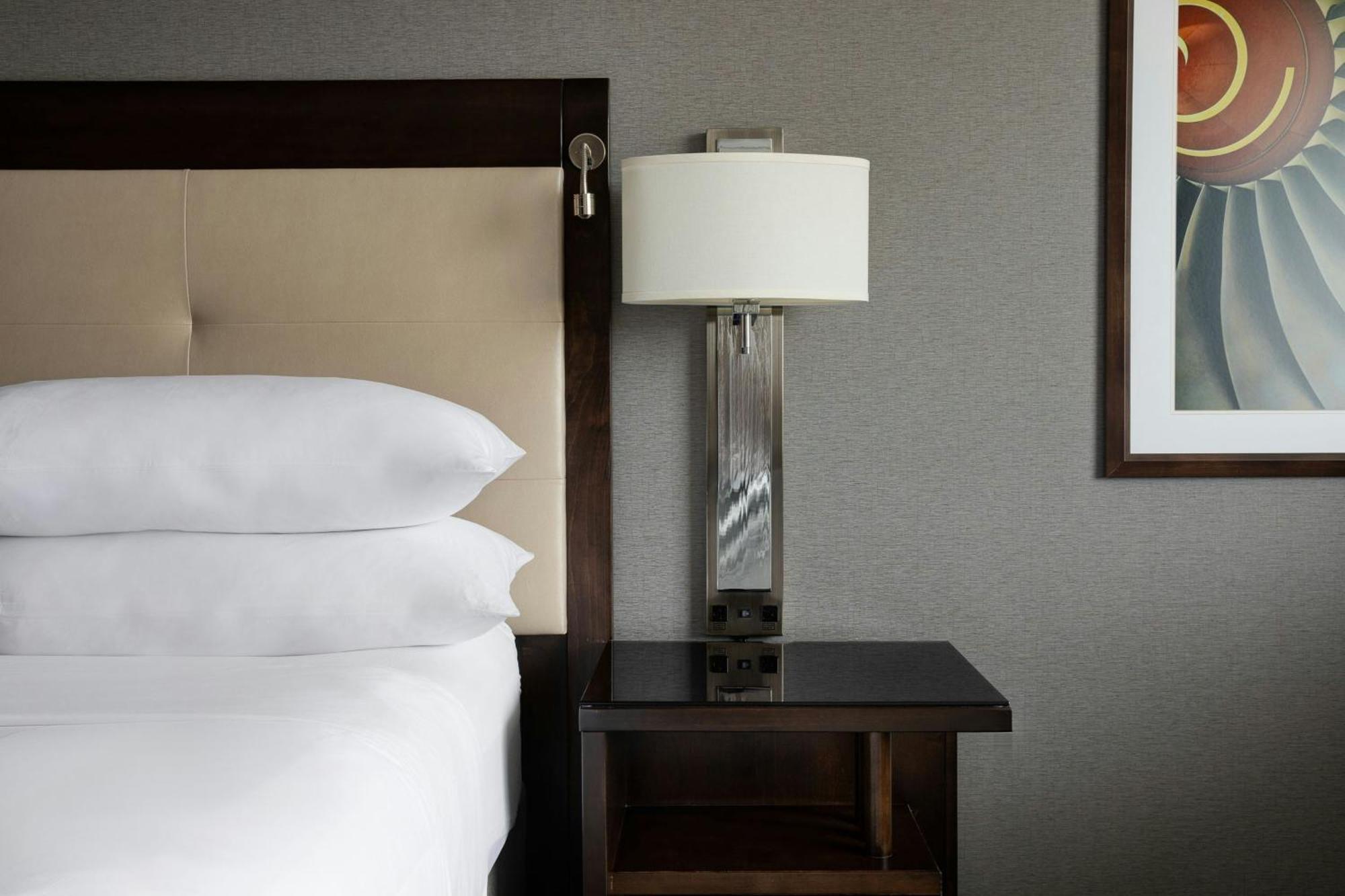 Hotel Marriott St. Louis Airport à Edmundson Extérieur photo