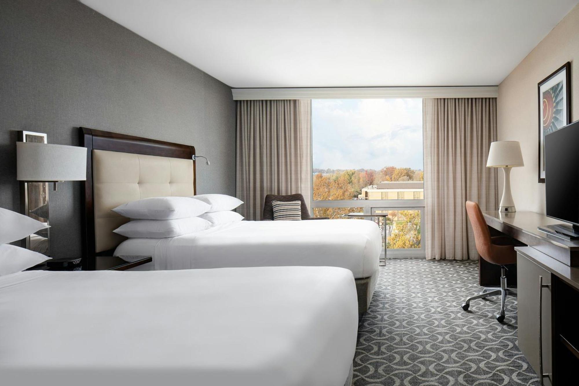 Hotel Marriott St. Louis Airport à Edmundson Extérieur photo